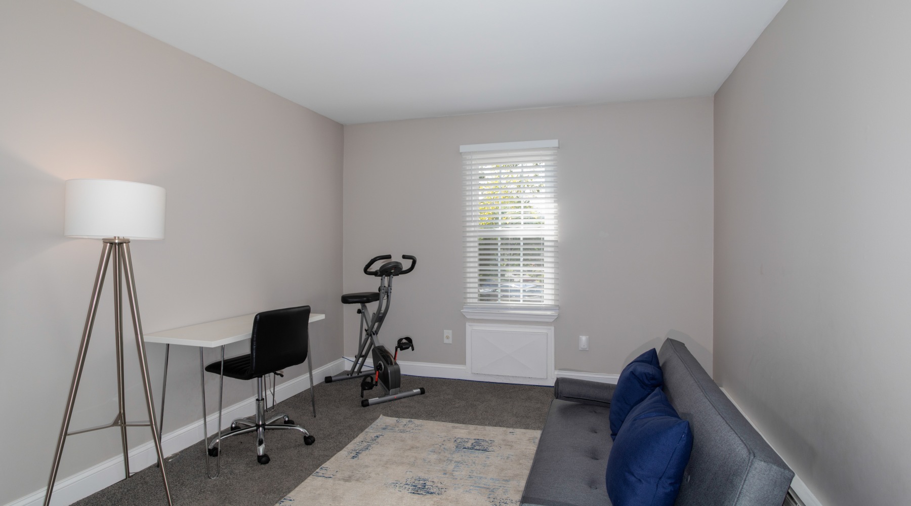 A room at Oak Hollow Apartments in Bethlehem, PA